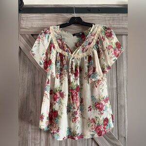Forever 21 Floral Blouse with Lace Trim